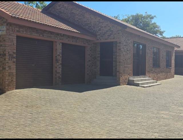 3 BEDROOM PROPERTY TO RENT IN BETHALRAND